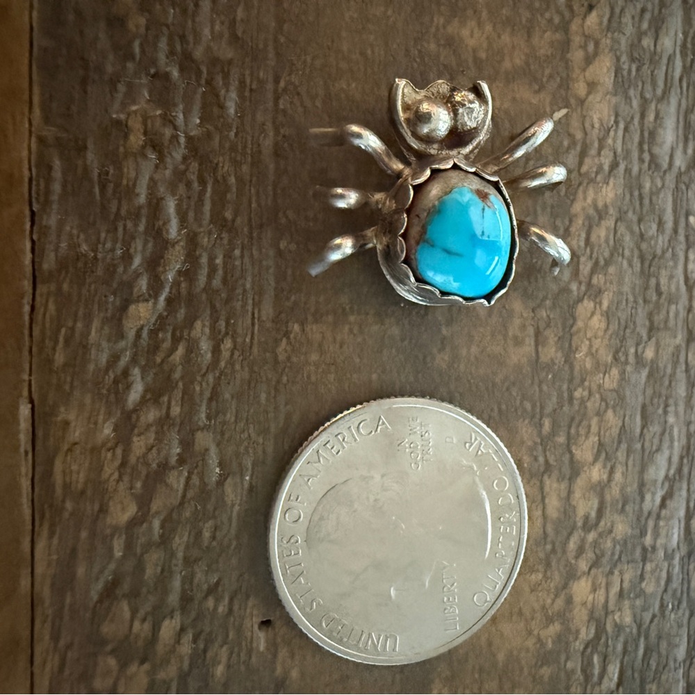 Vintage Native Navajo Sterling Silver Turquoise Spider Bug Brooch Pin - Picture 4 of 9